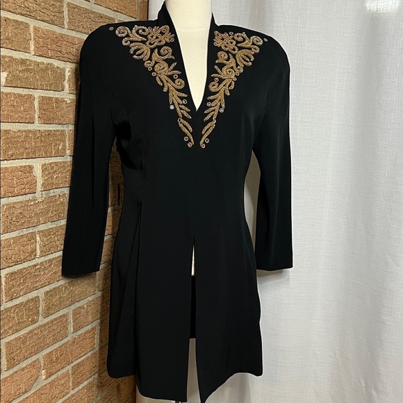 Daymor Couture Tops - VTG Daymor Couture black Embellished Tunic - size 6